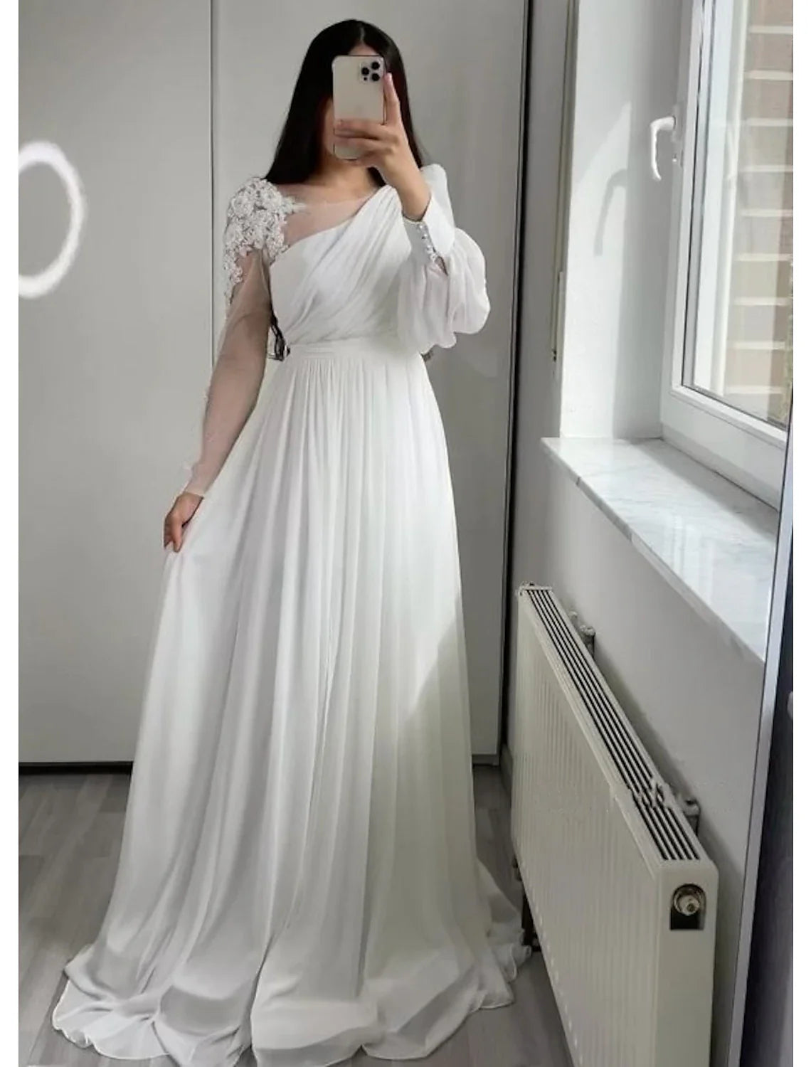 Little White Dresses Wedding Dresses A-Line Boat Neck Long Sleeve Floor Length Chiffon Bridal Gowns With Pleats Appliques Long Sleeve Gown