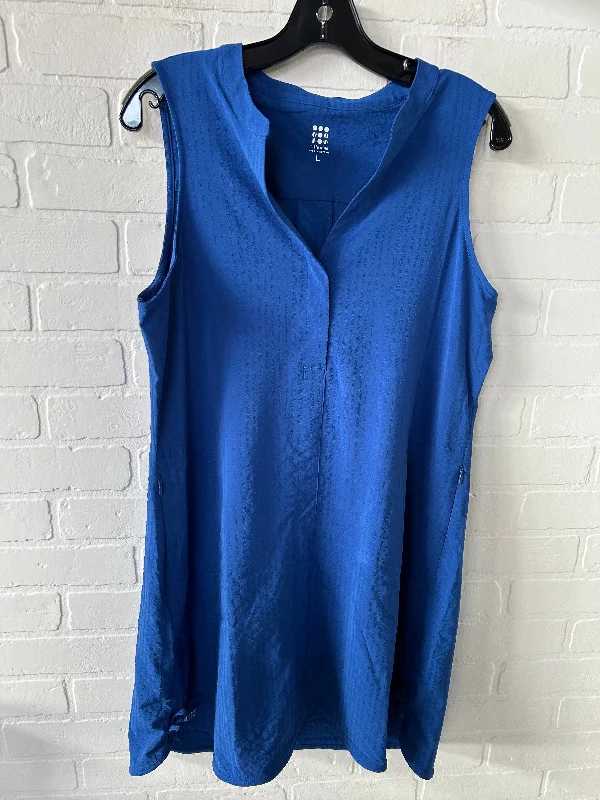 Athletic Dress By Title Nine In Blue, Size: L Floral unclassified dresses