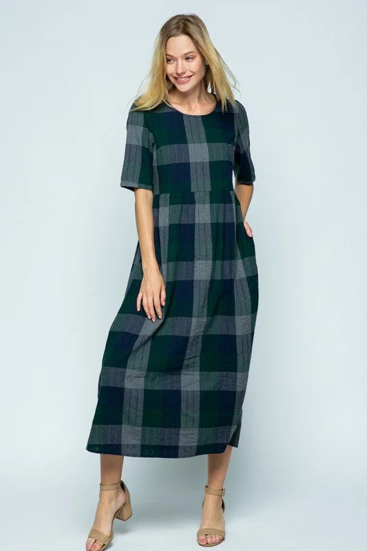 Dani Checkered Dress in Evergreen Sleeveless unclassified dresses