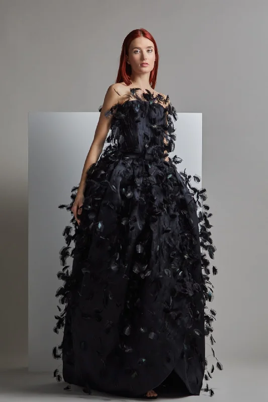 Fully feathered strapless ball gown Graduation unclassified dresses