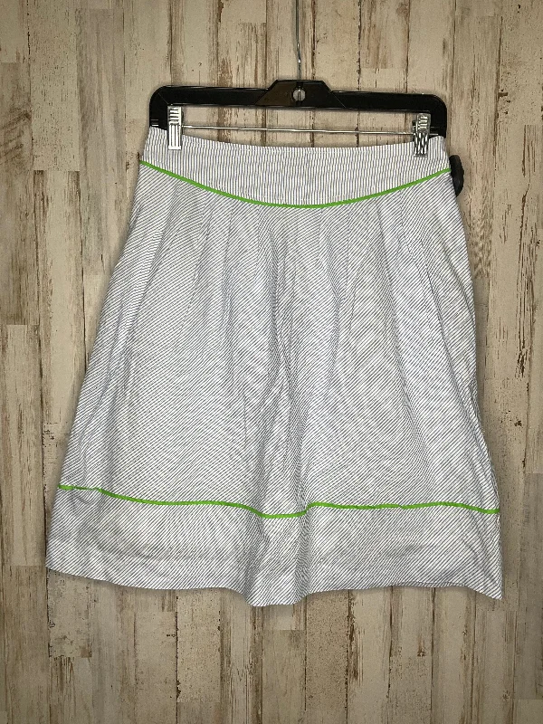 Blue Skirt Mini & Short Lilly Pulitzer, Size 2 Skirt with Buttons