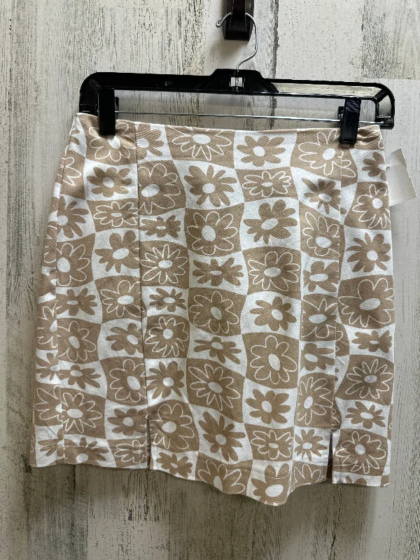 Tan & White Skirt Mini & Short Love On A Hanger, Size S Mini Skirt Fashion